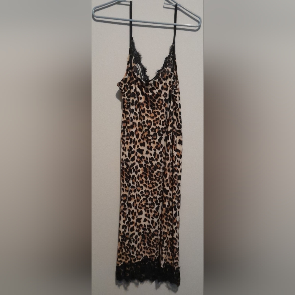 Fashion Nova Leopard Print Midi Dress with Black Lace - Picture 5 of 7